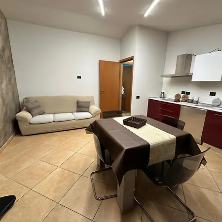 Alvina's House Апартаменты *