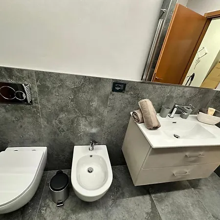 Апартаменты Alvina's House *