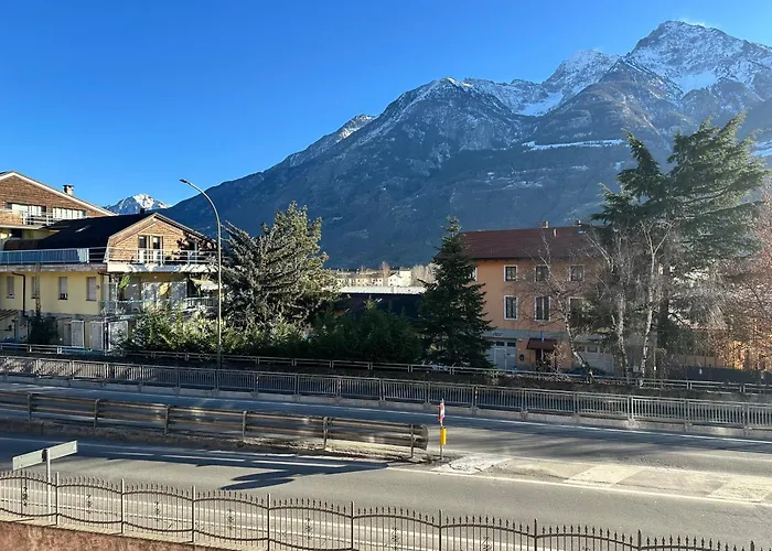 Alvina's House 아오스타